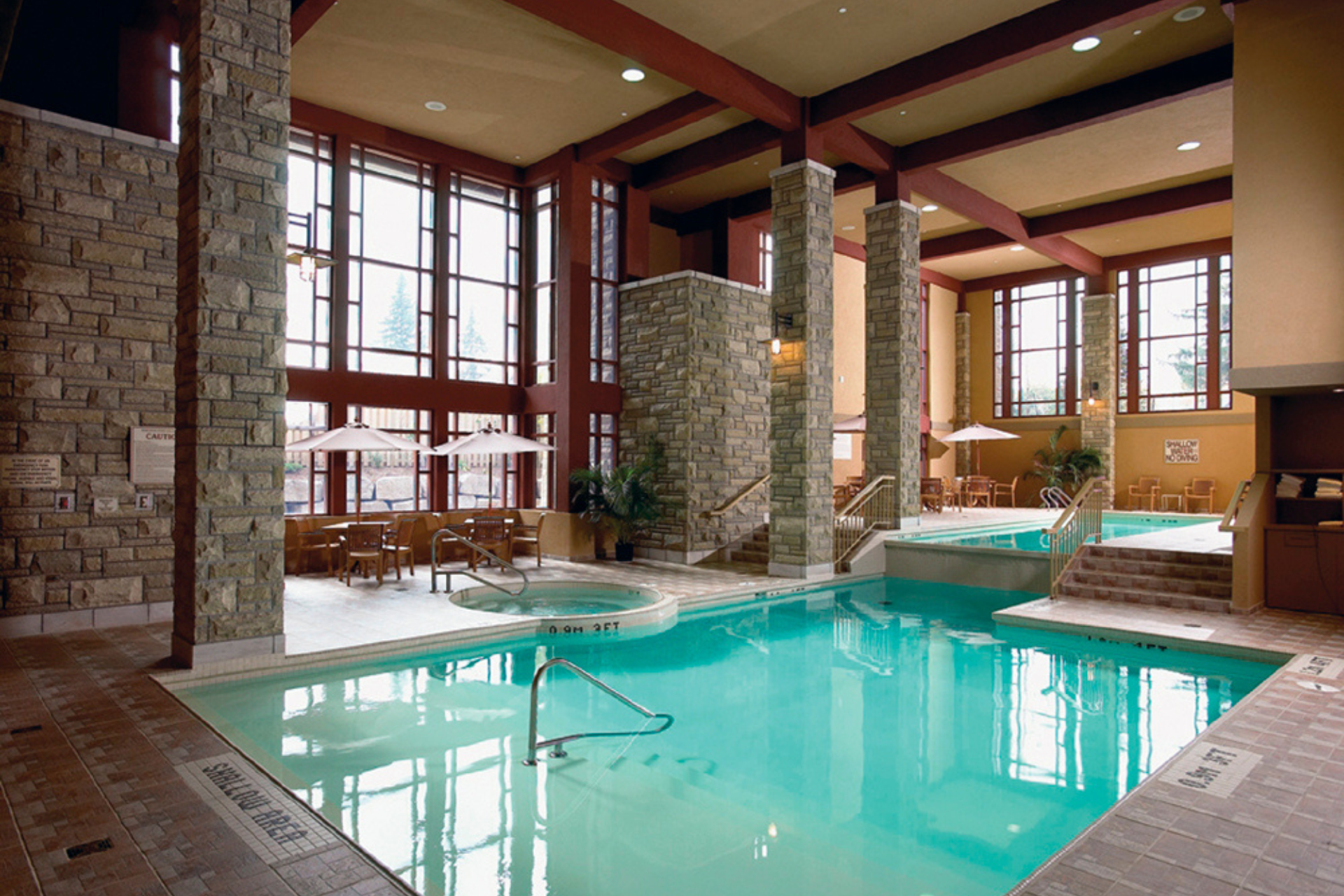 Five Lakes Spa AVEDA